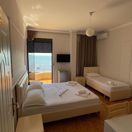 Hotel Tirona Δυρράχιο Εξωτερικό φωτογραφία