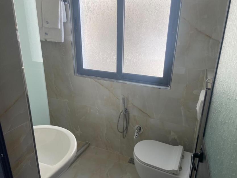 Hotel Tirona Δυρράχιο Εξωτερικό φωτογραφία