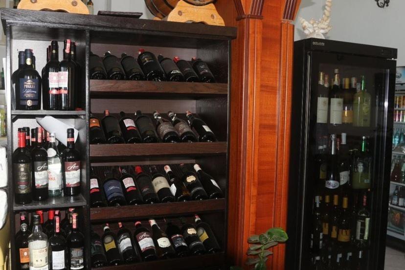 Hotel Tirona Δυρράχιο Εξωτερικό φωτογραφία