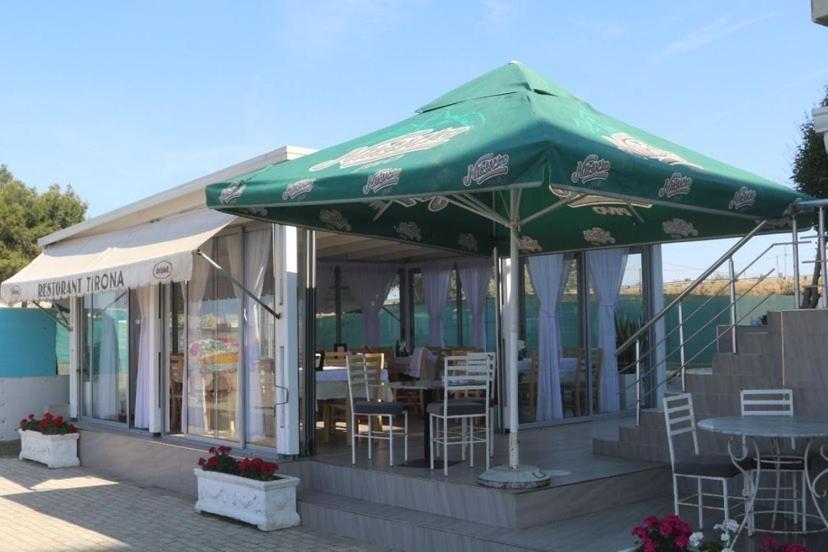 Hotel Tirona Δυρράχιο Εξωτερικό φωτογραφία