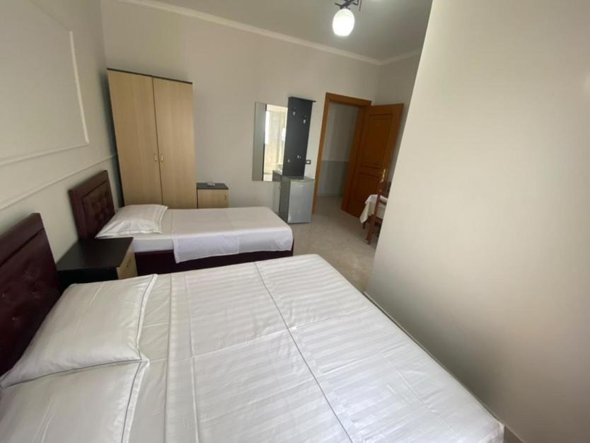 Hotel Tirona Δυρράχιο Εξωτερικό φωτογραφία