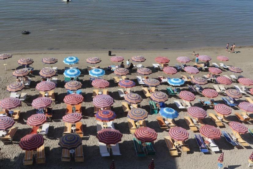 Hotel Tirona Δυρράχιο Εξωτερικό φωτογραφία