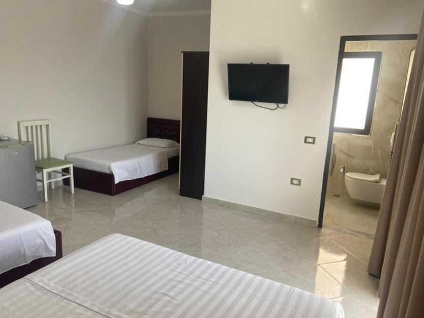 Hotel Tirona Δυρράχιο Εξωτερικό φωτογραφία