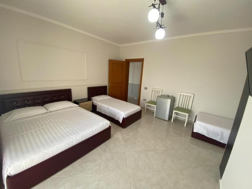 Hotel Tirona Δυρράχιο Εξωτερικό φωτογραφία