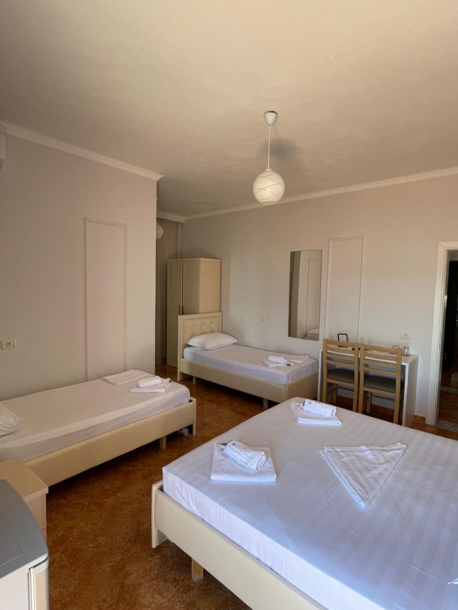 Hotel Tirona Δυρράχιο Εξωτερικό φωτογραφία