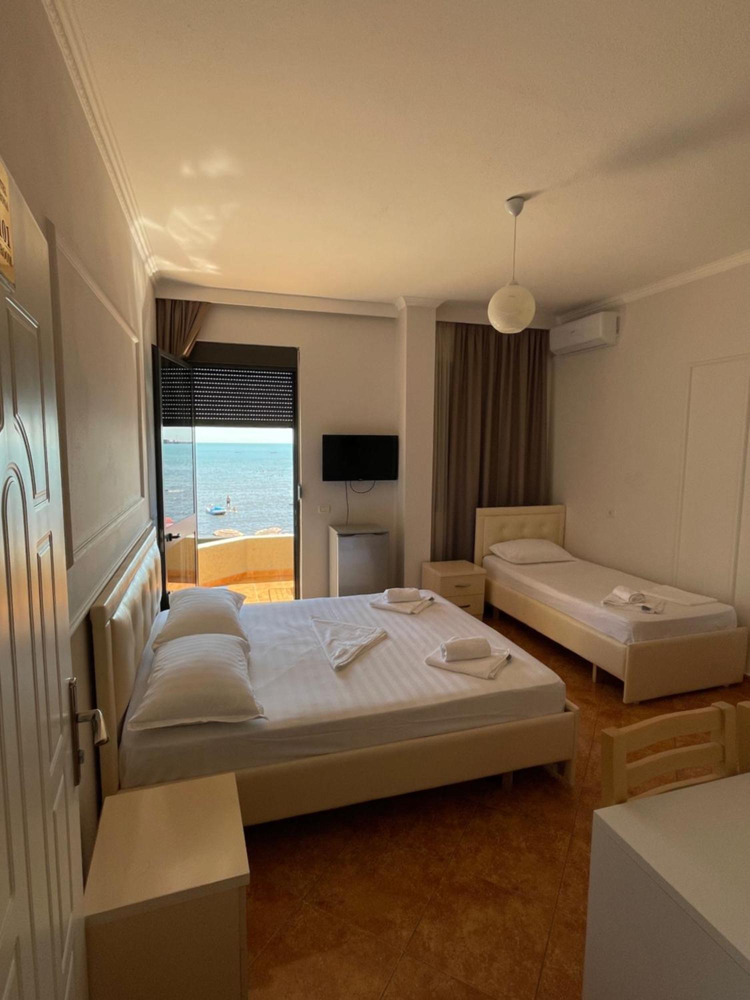 Hotel Tirona Δυρράχιο Εξωτερικό φωτογραφία